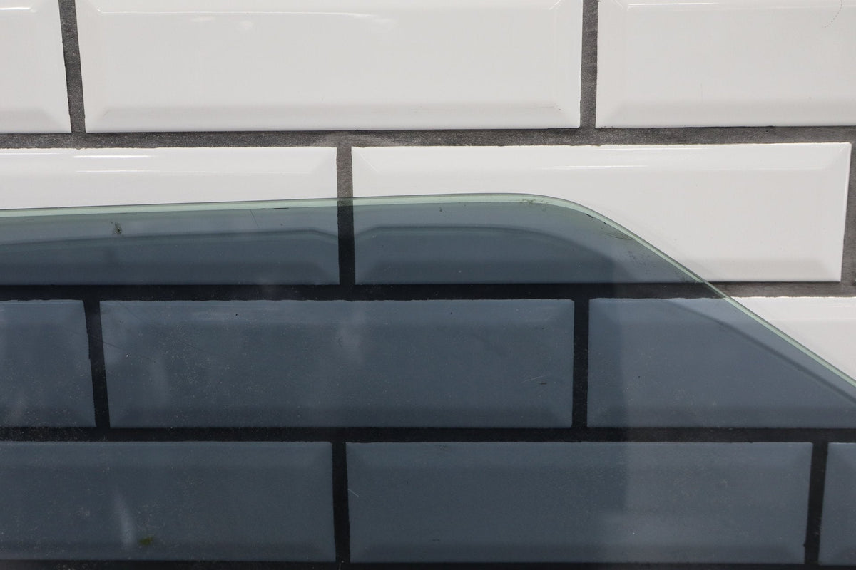 1991-1996 Chevrolet Corvette Left Front Door Window 10267190 OEM