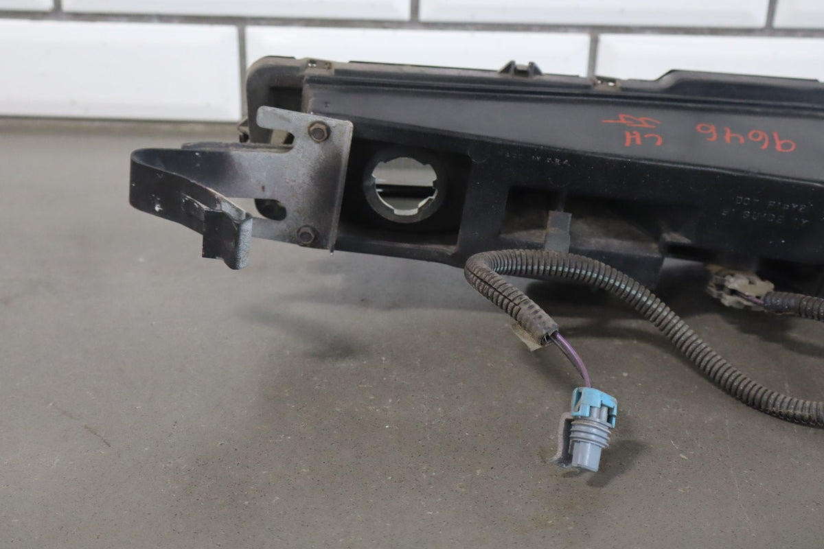 1991-1996 Chevrolet Corvette Left Front Lamp 05976668 OEM