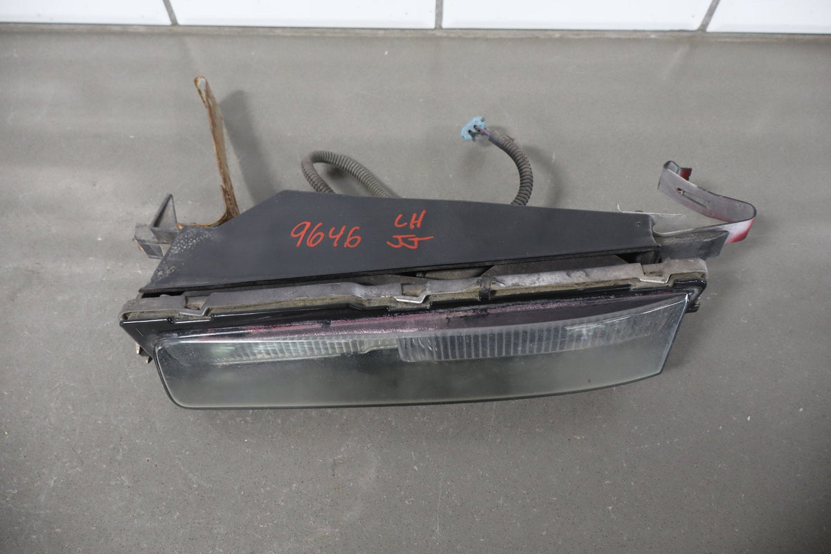 1991-1996 Chevrolet Corvette Left Front Lamp 05976668 OEM