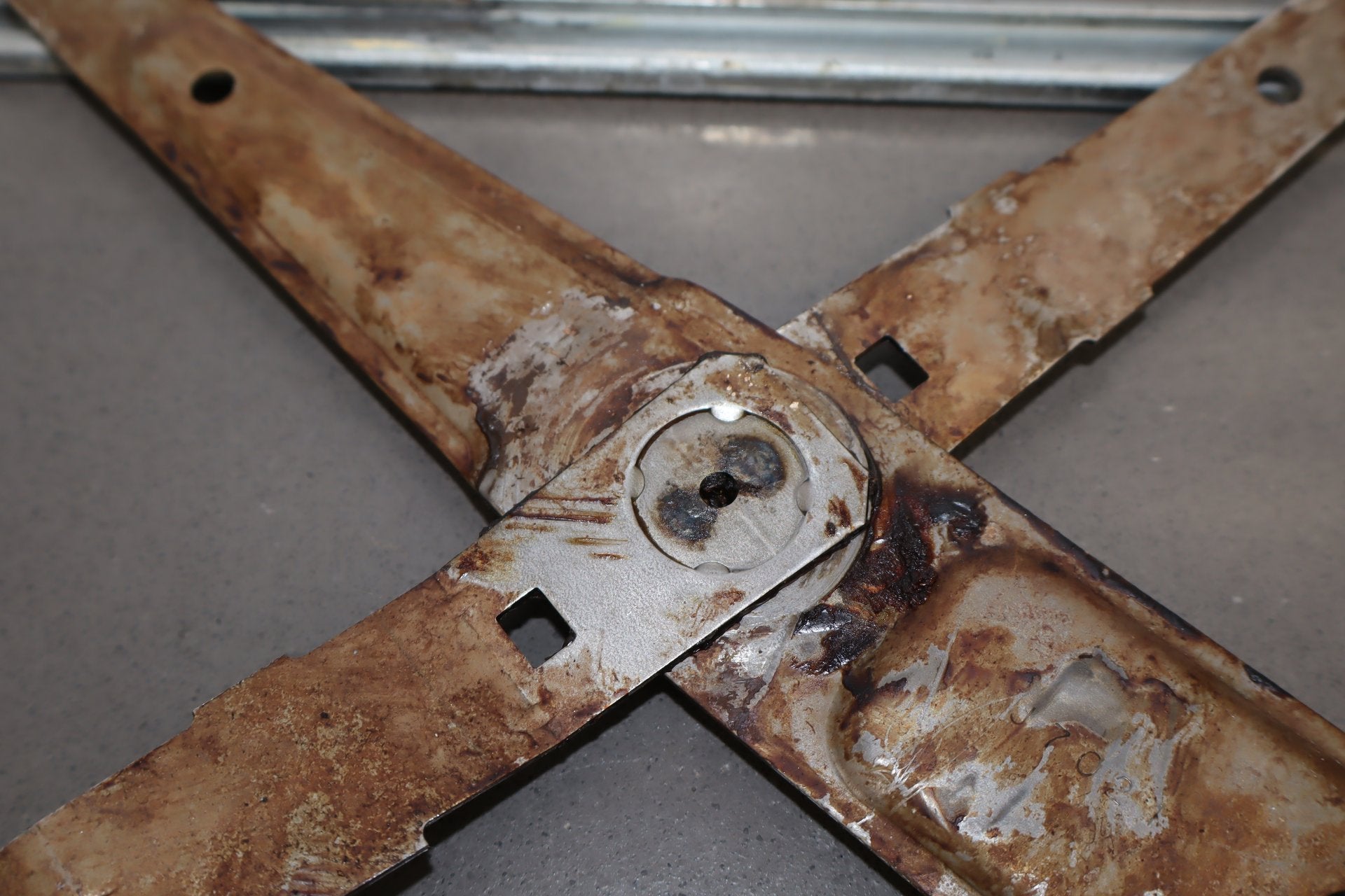 1991-1996 Chevrolet Impala Left Rear Door Regulator OEM