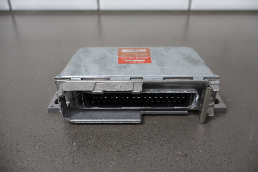 1991 - 1996 Dodge Stealth ABS Module mb686562 OEM