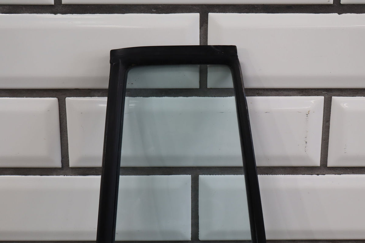 1991-1996 Toyota Land Cruiser Clear Right Rear Vent Window 6812360020 OEM