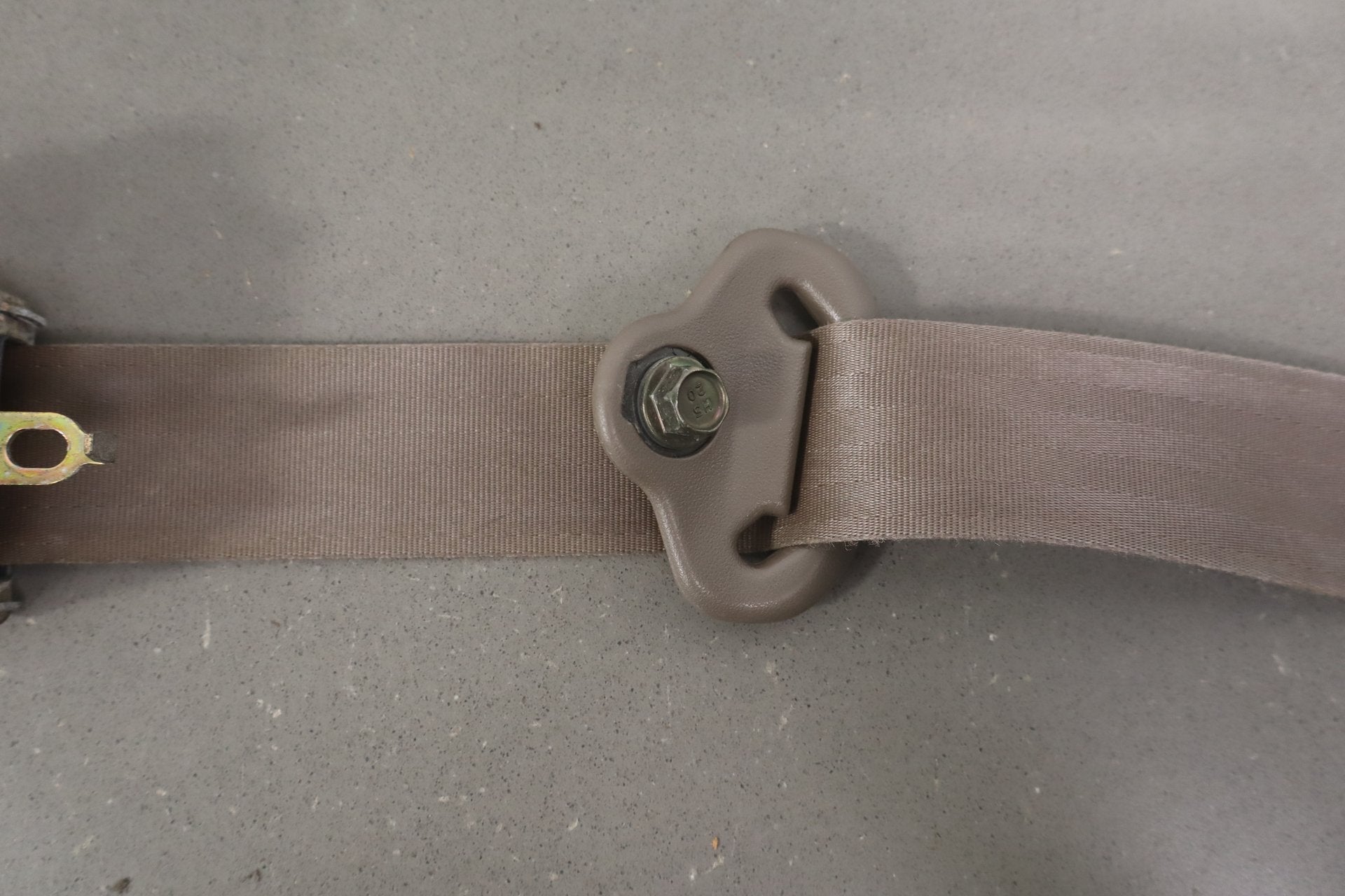 1991-1997 Lexus LX450 Toyota Land Cruiser Right Front Seat Belt Oak