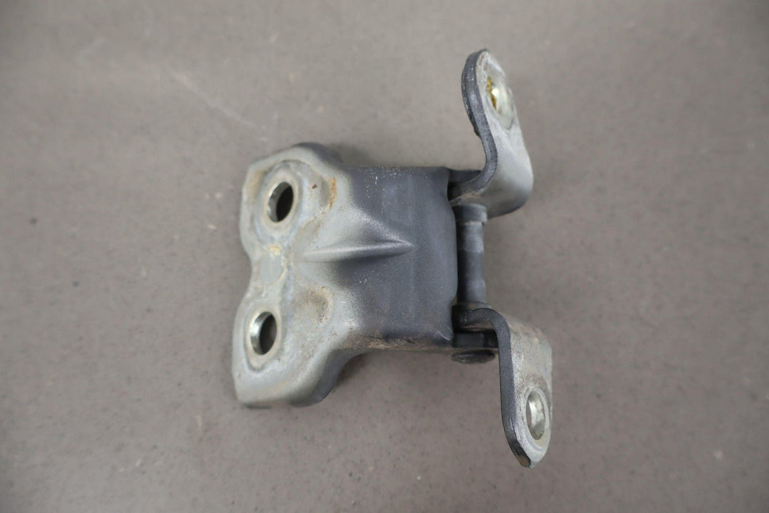 1991 - 1997 Toyota Land Cruiser FJ80 Front Right Upper & Lower Door Hinges Tested