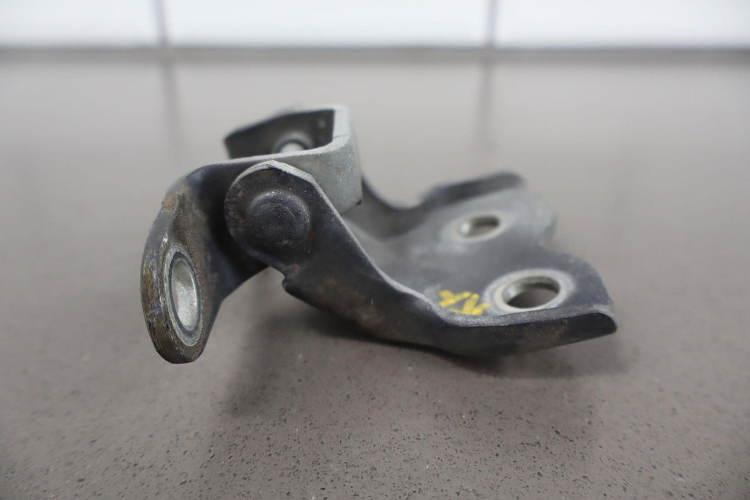 1991 - 1997 Toyota Land Cruiser FJ80 Front Right Upper & Lower Door Hinges Tested