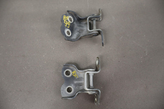 1991 - 1997 Toyota Land Cruiser FJ80 Front Right Upper & Lower Door Hinges Tested