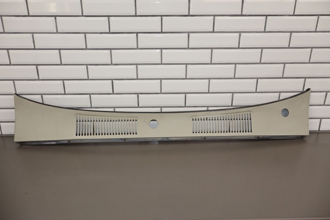 1991 - 1997 Toyota Land Cruiser FJ80 Metal Front Center Cowl Vent Panel (Gray)