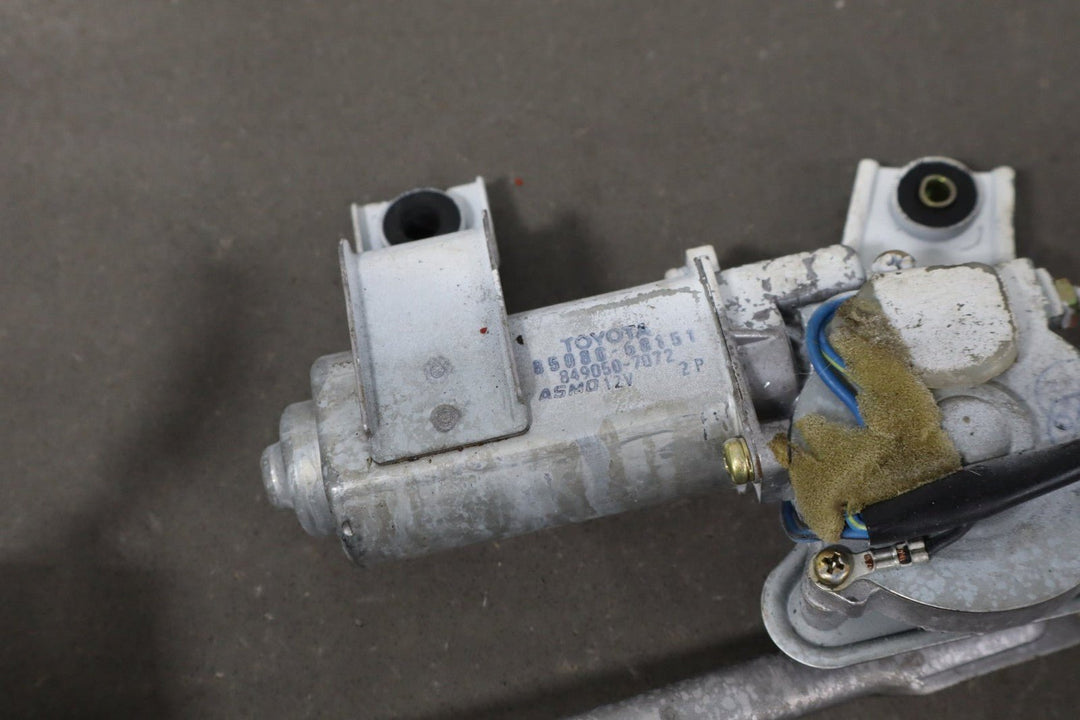 1991 - 1997 Toyota Land Cruiser FZJ80 - Rear Wiper Motor W/Arm *No Blade*