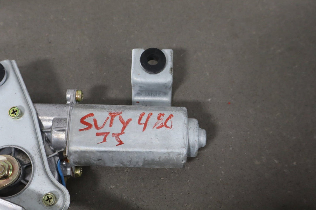 1991 - 1997 Toyota Land Cruiser FZJ80 - Rear Wiper Motor W/Arm *No Blade*