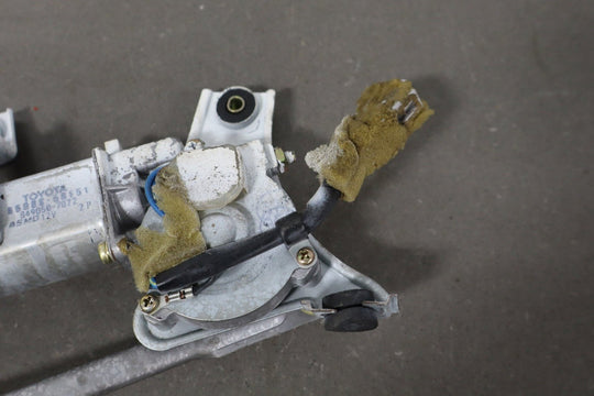 1991 - 1997 Toyota Land Cruiser FZJ80 - Rear Wiper Motor W/Arm *No Blade*