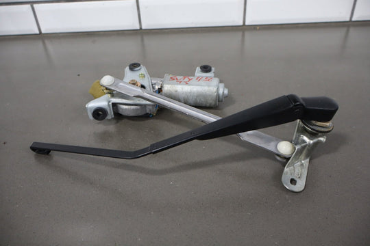 1991 - 1997 Toyota Land Cruiser FZJ80 - Rear Wiper Motor W/Arm *No Blade*