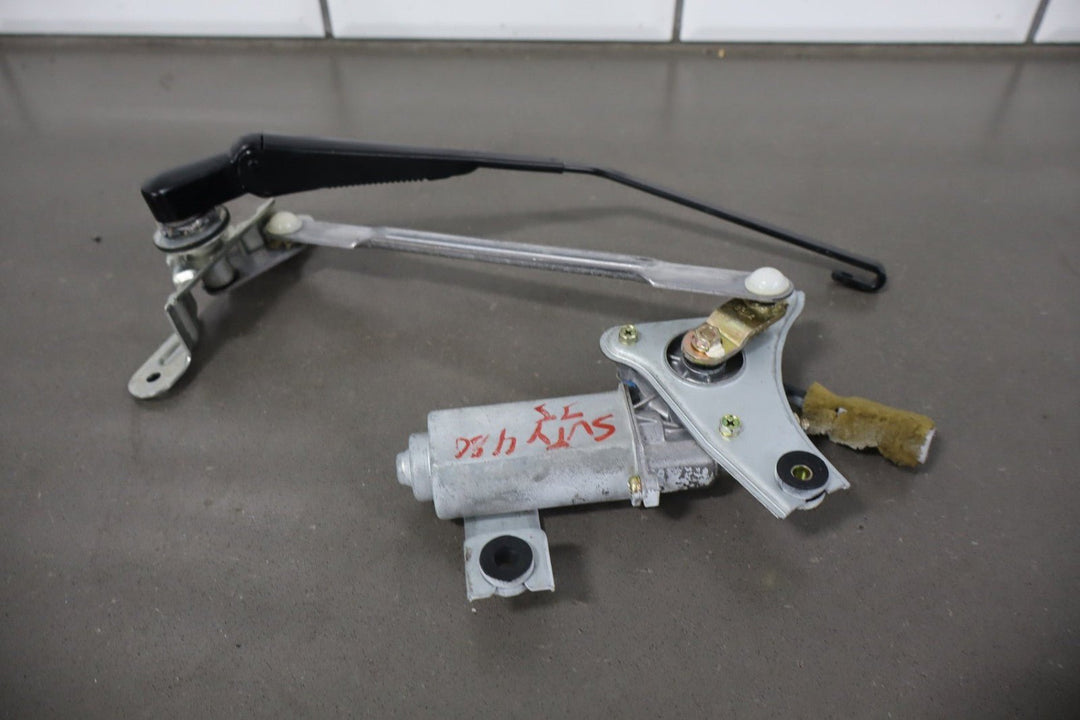 1991 - 1997 Toyota Land Cruiser FZJ80 - Rear Wiper Motor W/Arm *No Blade*