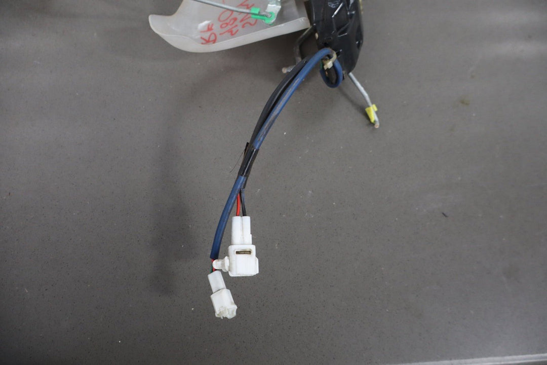 1991 - 1997 Toyota Land Cruiser FZJ80 - Right Front Door Latch