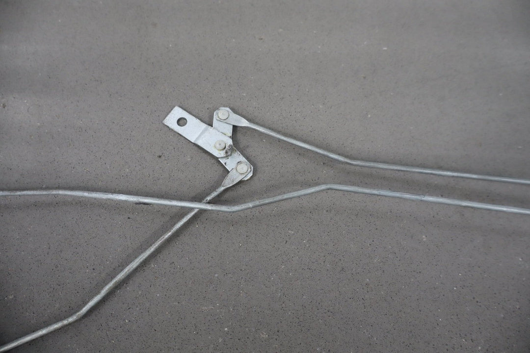 1991 - 1997 Toyota Land Cruiser FZJ80 - Right Front Door Latch