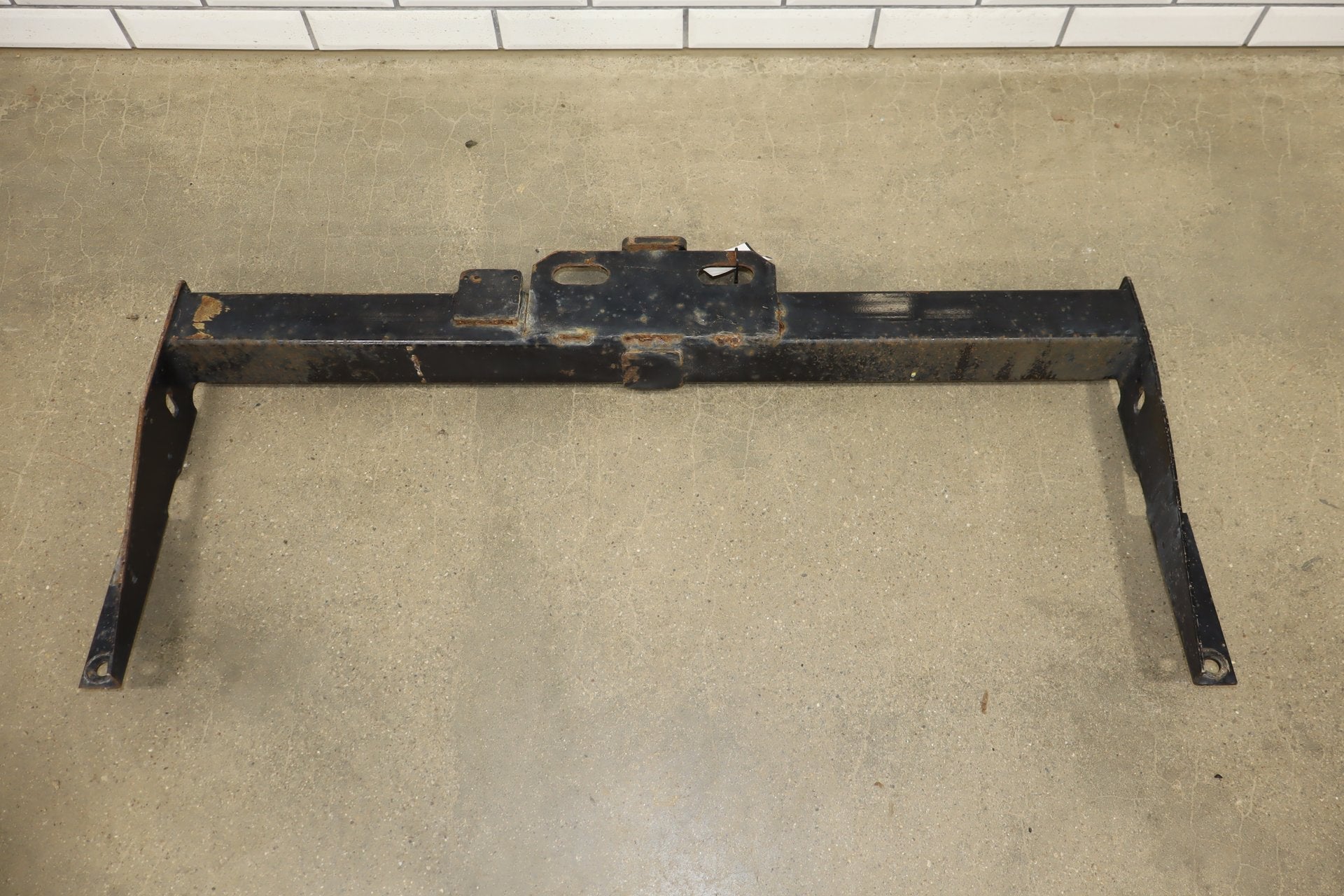 1991-1997 Toyota Land Cruiser J80- Trailer Hitch Aftermarket