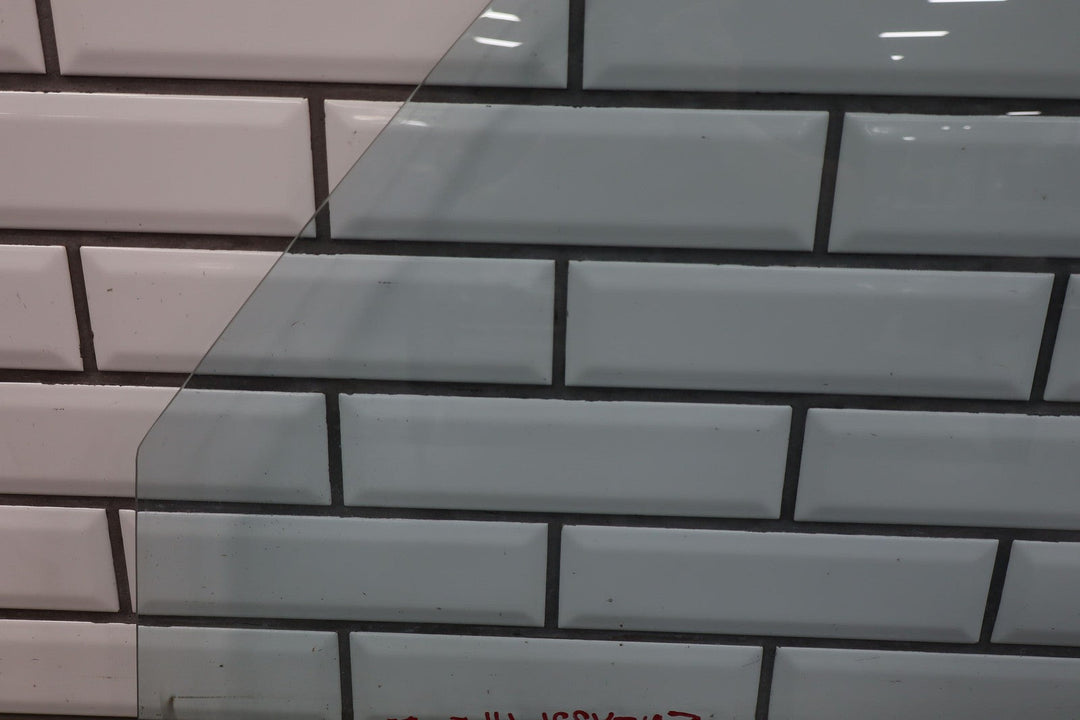 1991 - 1997 Toyota Land Cruiser Left LH Driver Front Door Window Glass Only