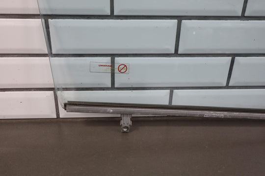 1991 - 1997 Toyota Land Cruiser Left LH Driver Front Door Window Glass Only