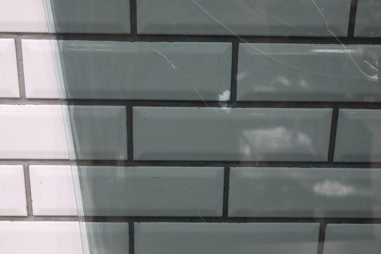 1991 - 1997 Toyota Land Cruiser Left LH Driver Front Door Window Glass Only