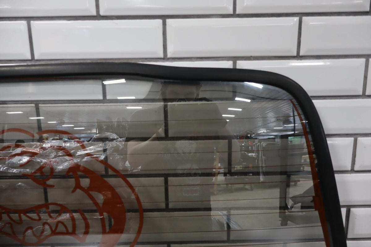 1991-1997 Toyota Land Cruiser Lexus LX450 Back Window Rear Glass 6813160151