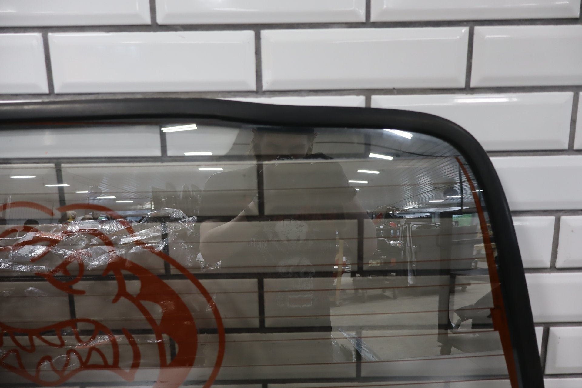 1991-1997 Toyota Land Cruiser Lexus LX450 Back Window Rear Glass 6813160151