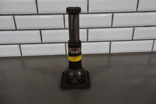 1991 - 1997 Toyota Land Cruiser, Lexus LX450 FJ80 FZJ80 Emergency Bottle Jack