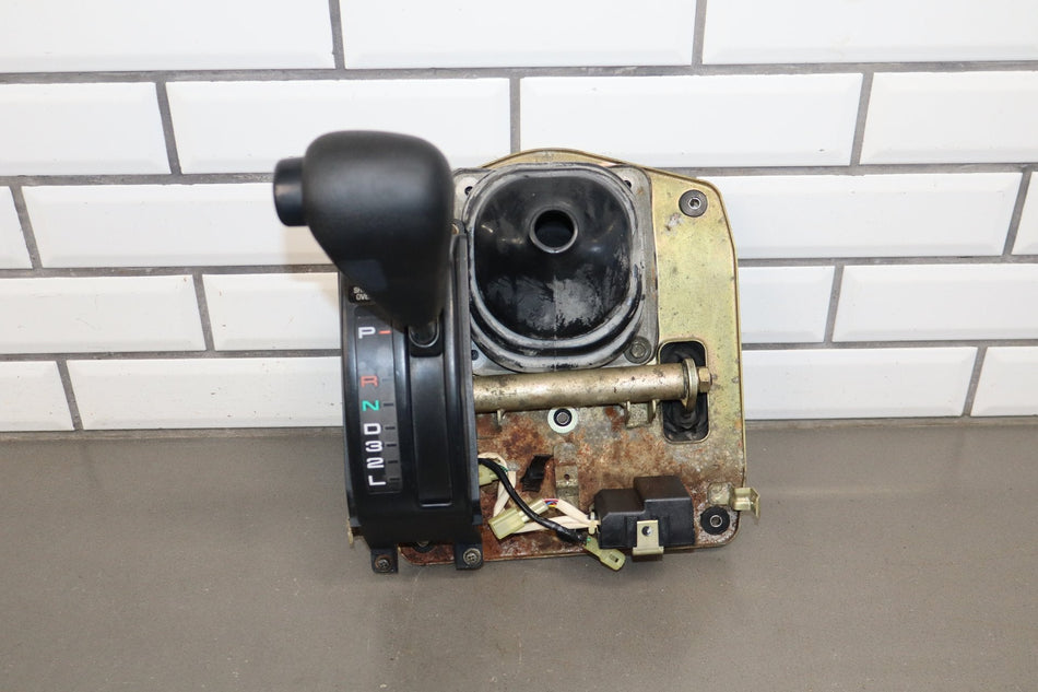 1991-1997 Toyota Land Cruiser Lexus LX450 FZJ80 - Floor Shifter