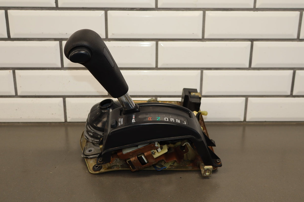 1991-1997 Toyota Land Cruiser Lexus LX450 FZJ80 - Floor Shifter