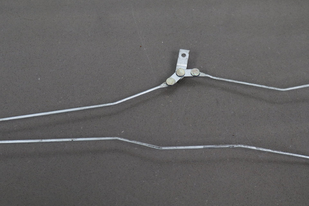 1991-1997 Toyota Land Cruiser, Lexus LX450 FZJ80 - Right Front Door Latch