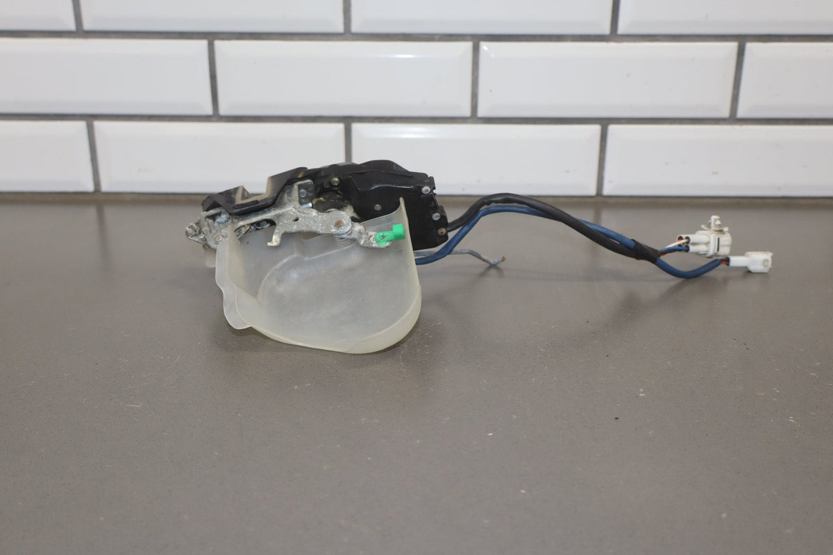 1991-1997 Toyota Land Cruiser, Lexus LX450 FZJ80- Right Front Door Latch