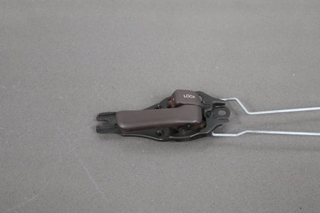 1991-1997 Toyota Land Cruiser, Lexus LX450 FZJ80 - Right Front Door Latch