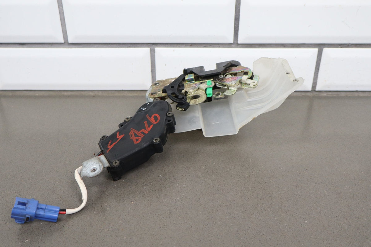 1991-1997 Toyota Land Cruiser Lexus LX450 Left Rear Door Latch 6934060060