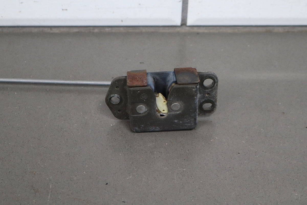 1991-1997 Toyota Land Cruiser Lexus LX450 Rear Tailgate Latches & Handles