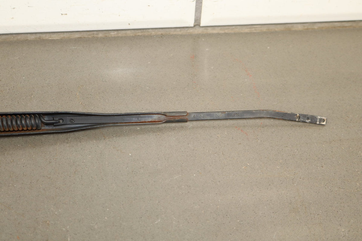 1991-1997 Toyota Land Cruiser Lexus LX450 Wiper Arm Pair