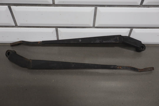 1991 - 1997 Toyota Land Cruiser Lexus LX450 Wiper Arm Pair