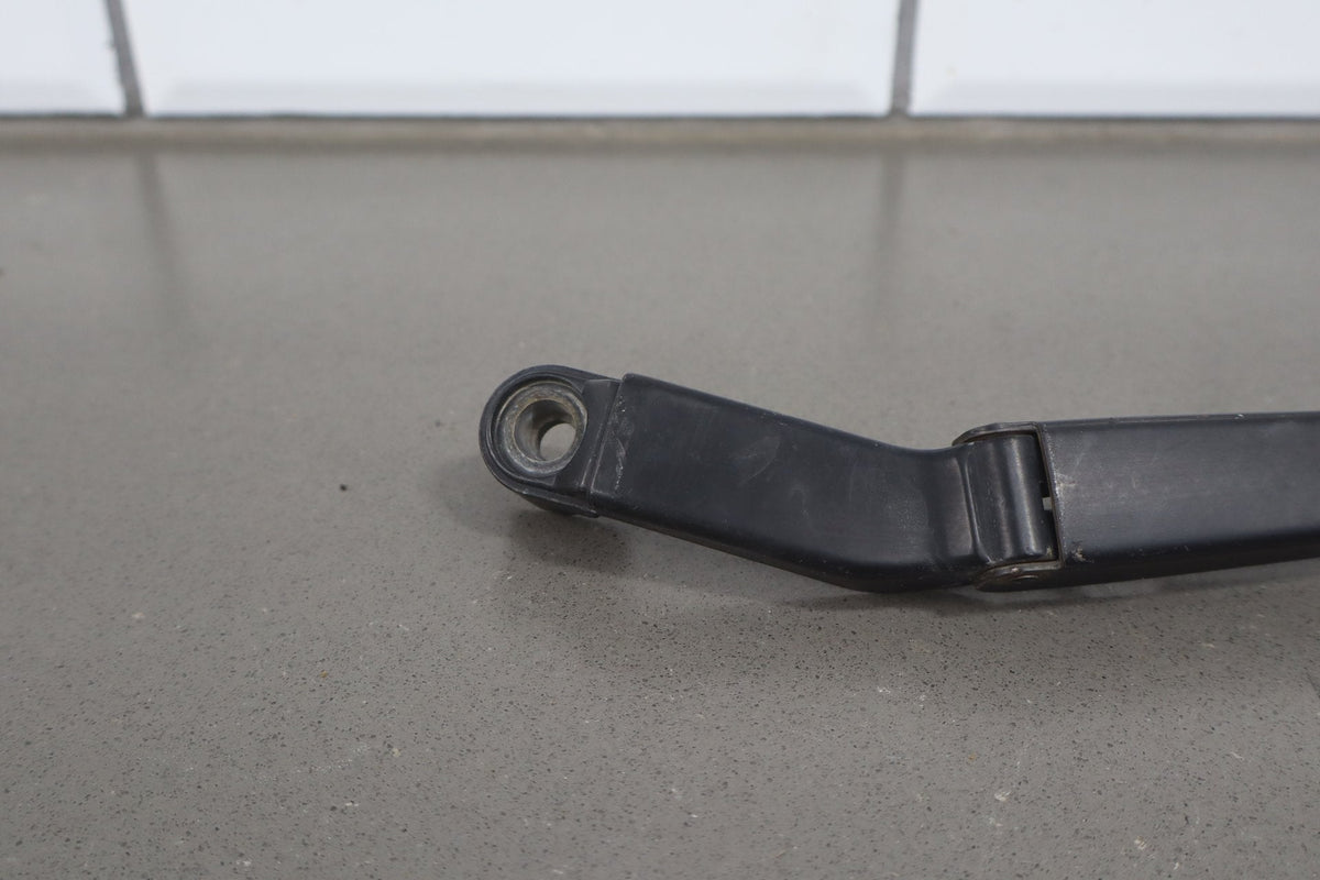 1991-1997 Toyota Land Cruiser Lexus LX450 Wiper Arm Pair