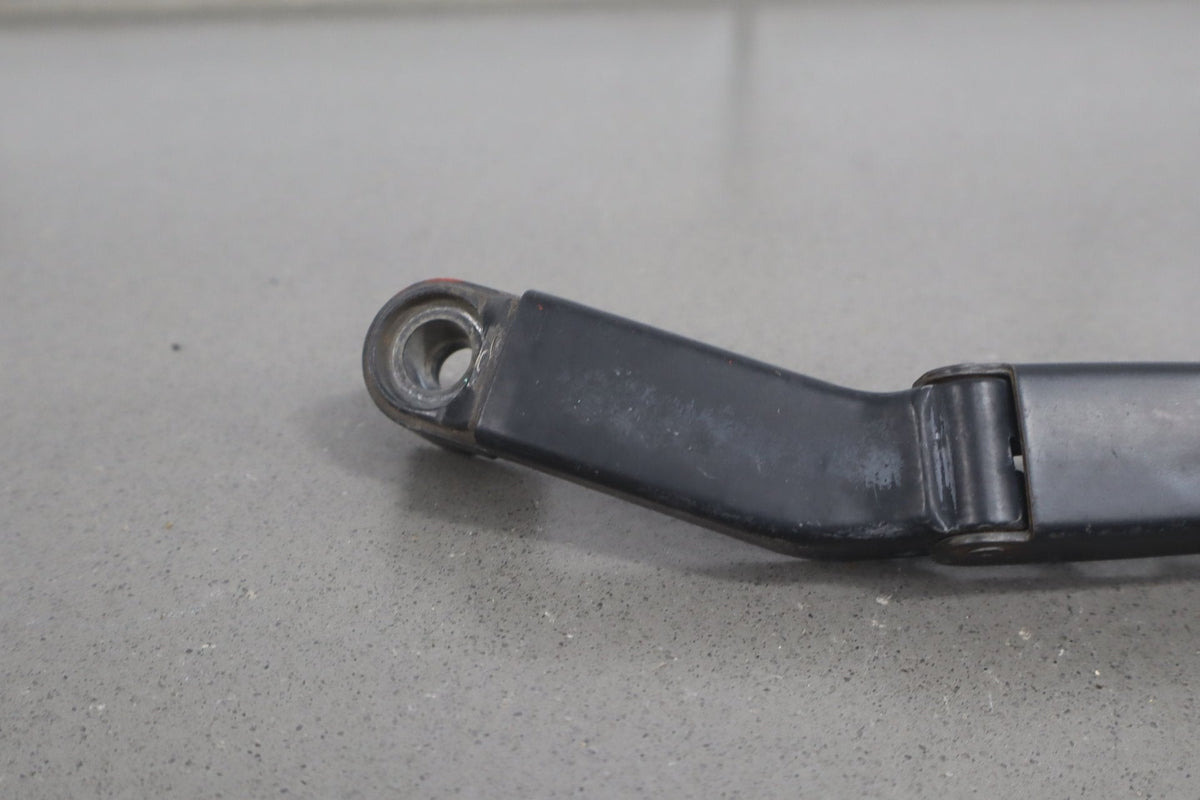 1991-1997 Toyota Land Cruiser Lexus LX450 Wiper Arm Pair