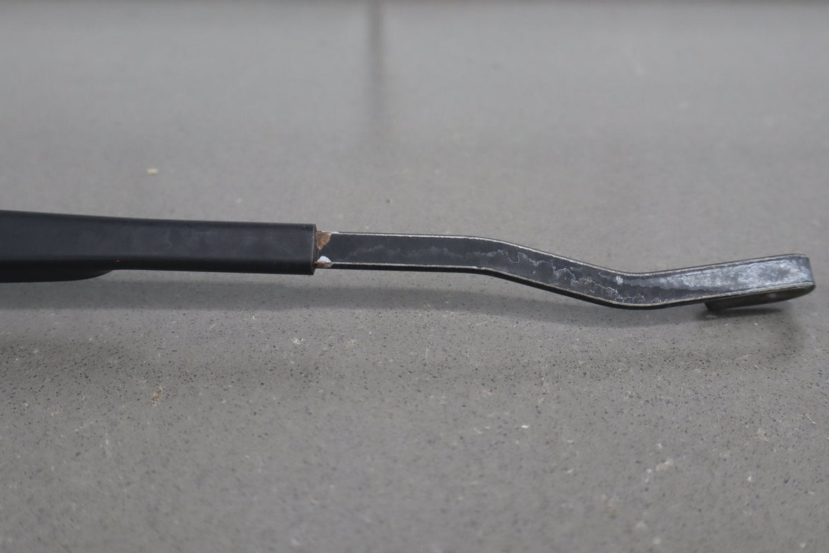 1991-1997 Toyota Land Cruiser Lexus LX450 Wiper Arm Pair