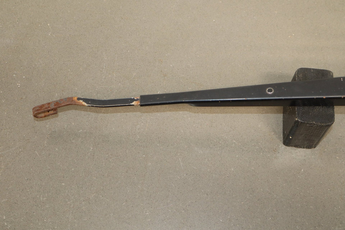 1991-1997 Toyota Land Cruiser Lexus LX450 Wiper Arm Pair