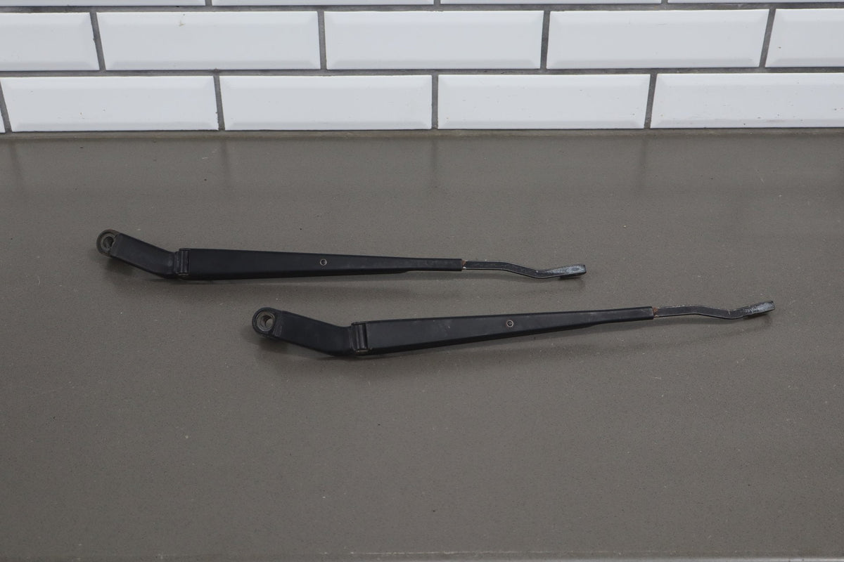 1991-1997 Toyota Land Cruiser Lexus LX450 Wiper Arm Pair