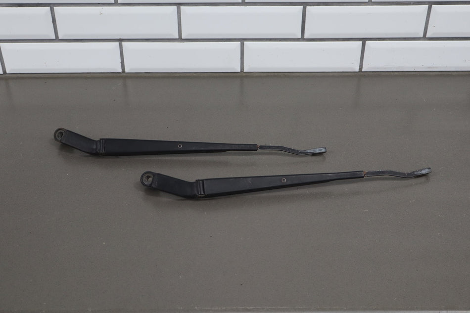 1991-1997 Toyota Land Cruiser Lexus LX450 Wiper Arm Pair