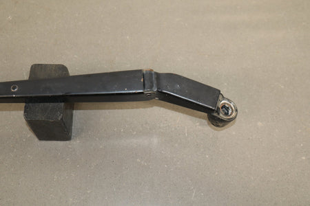 1991-1997 Toyota Land Cruiser Lexus LX450 Wiper Arm Pair