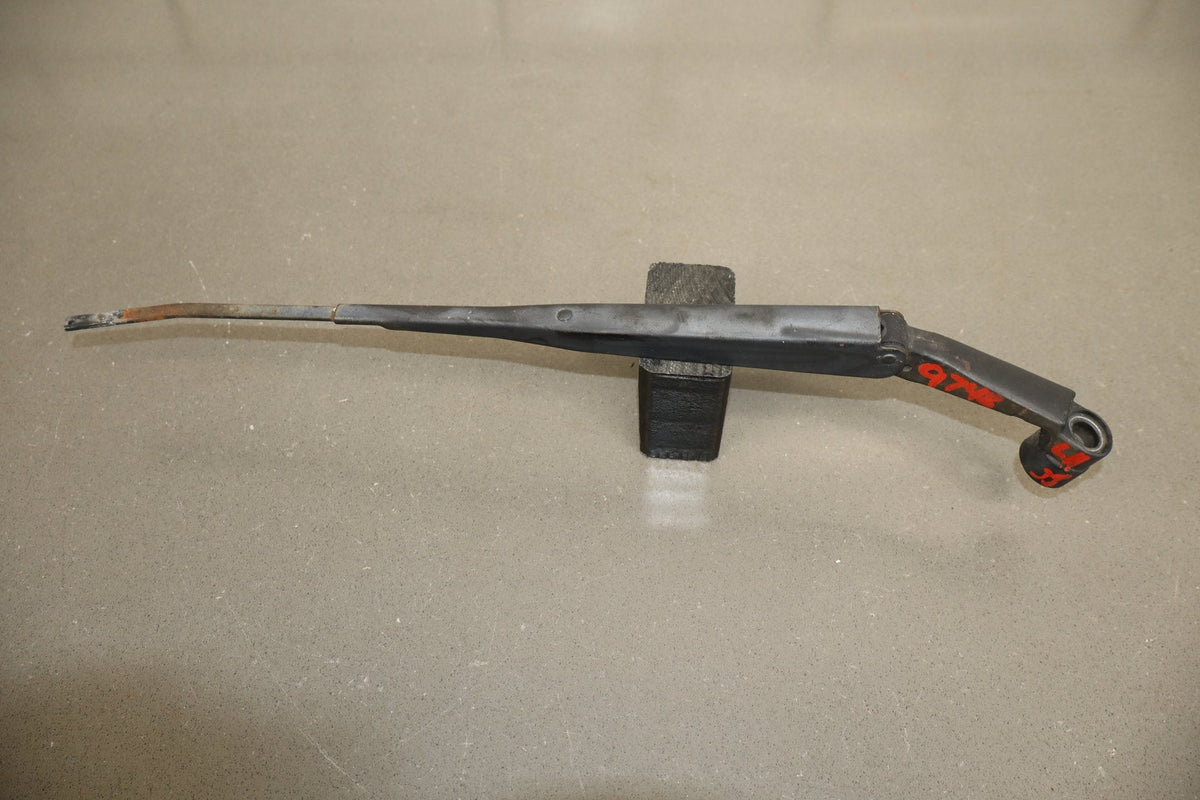 1991-1997 Toyota Land Cruiser Lexus LX450 Wiper Arm Pair