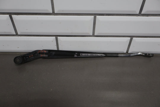 1991 - 1997 Toyota Land Cruiser Lexus LX450 Wiper Arm Pair