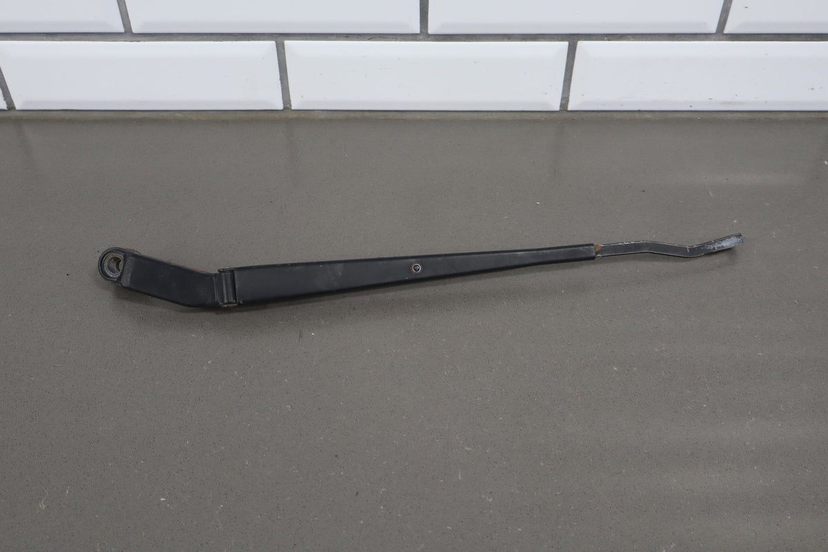 1991-1997 Toyota Land Cruiser Lexus LX450 Wiper Arm Pair