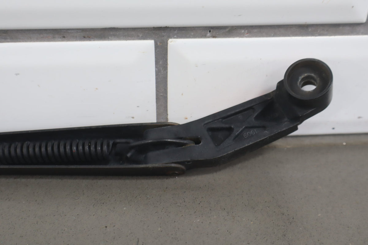 1991-1997 Toyota Land Cruiser Lexus LX450 Wiper Arm Pair
