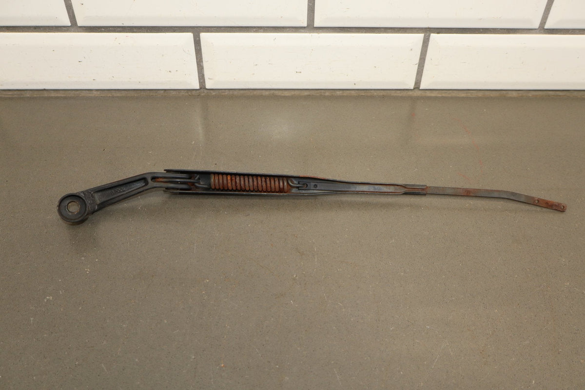 1991-1997 Toyota Land Cruiser Lexus LX450 Wiper Arm Pair