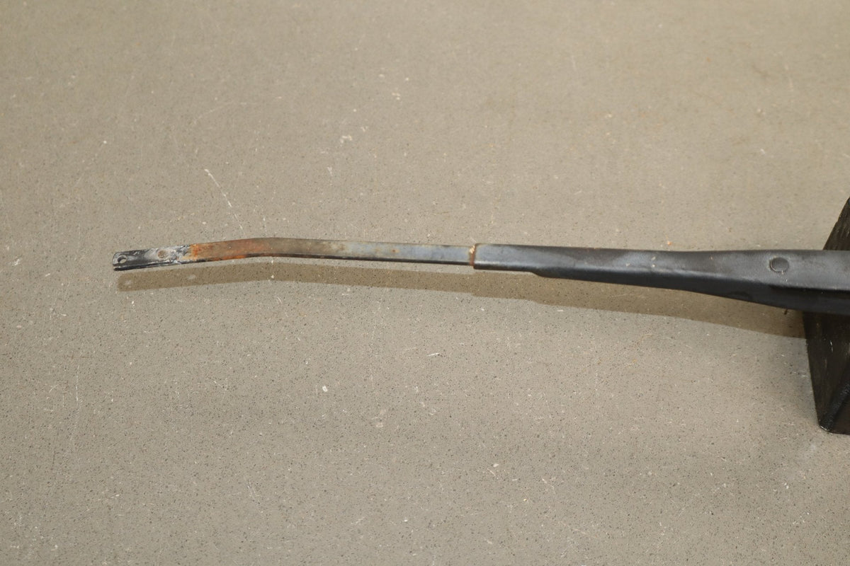 1991-1997 Toyota Land Cruiser Lexus LX450 Wiper Arm Pair