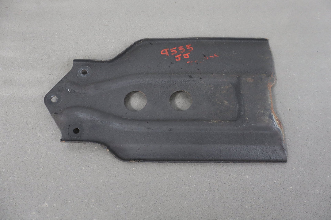 1991 - 1997 Toyota Land Cruiser, LX450 Transfer Case Skid Plate