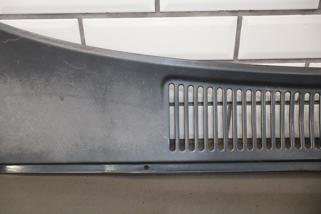 1991 - 1997 Toyota Land Cruiser Metal Front Center Cowl Vent Panel