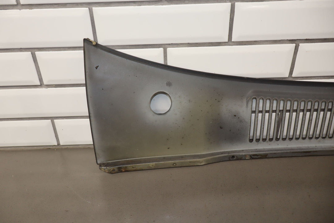 1991 - 1997 Toyota Land Cruiser Metal Front Center Cowl Vent Panel